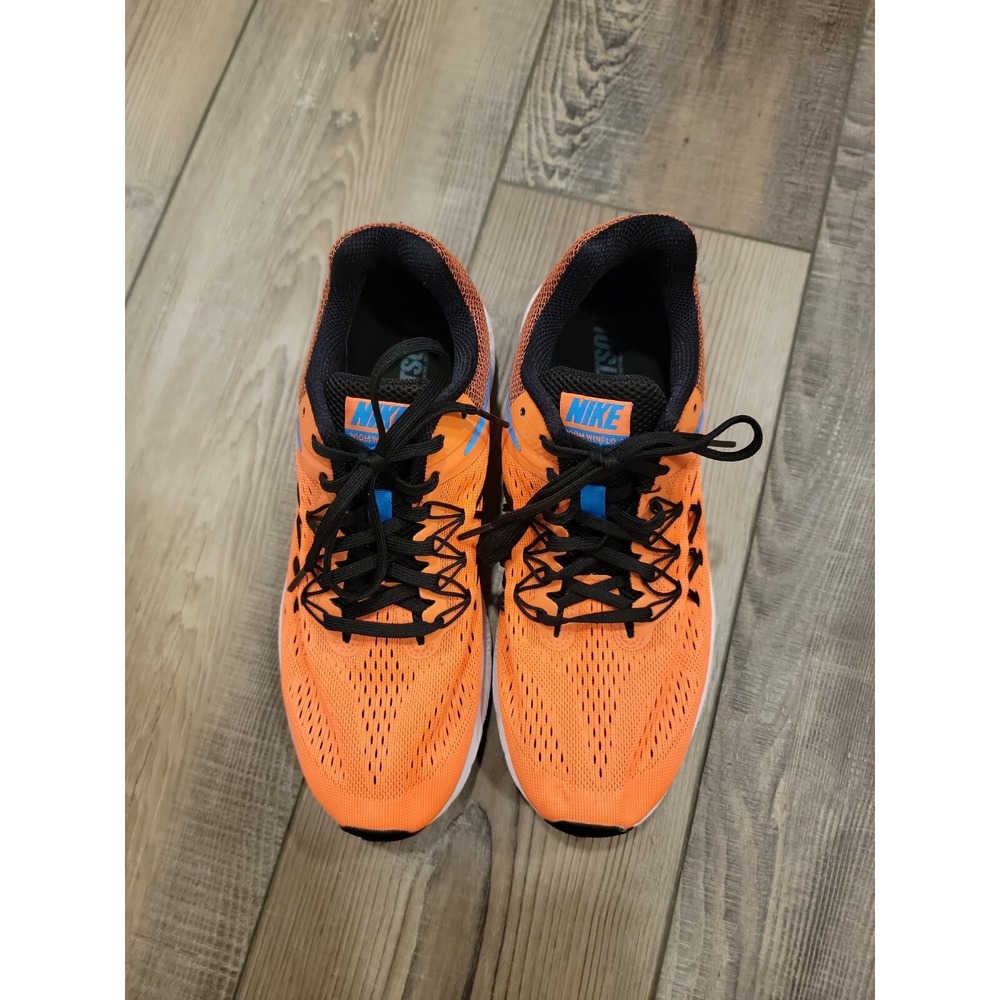 Nike women's zoom windflow 3 orange  831562 800 Womens 8.5 Sneakers